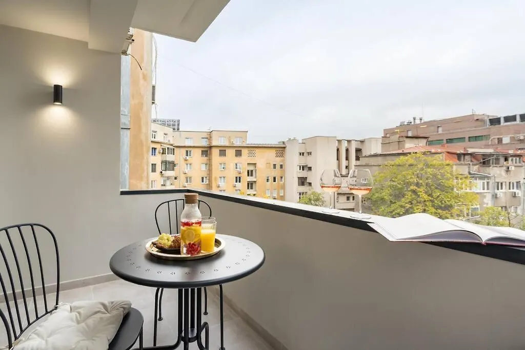 Sunny 2Br Flat - Top Location - Charming Balcony Bucharest Apartment