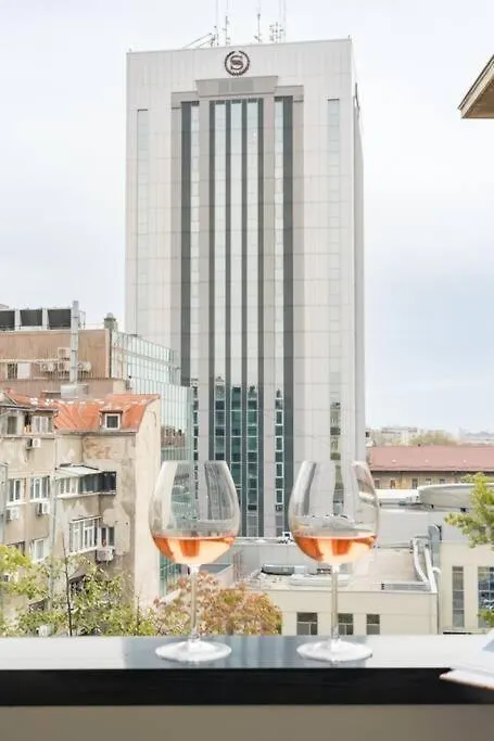 Apartment Sunny 2Br Flat - Top Location - Charming Balcony Bucharest