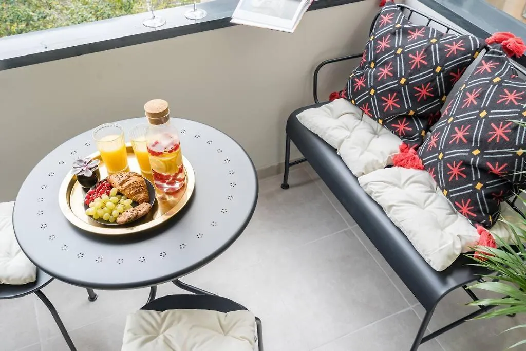 Apartment Sunny 2Br Flat - Top Location - Charming Balcony Bucharest Romania